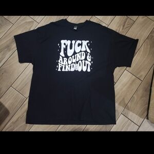 Mens F*ck AROUND & FIND OUT Middle Finger EXPLICIT Black Graphic T-Shirt 2xl